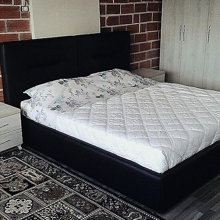 Cozy Loft Apartment Korce Bagian luar foto