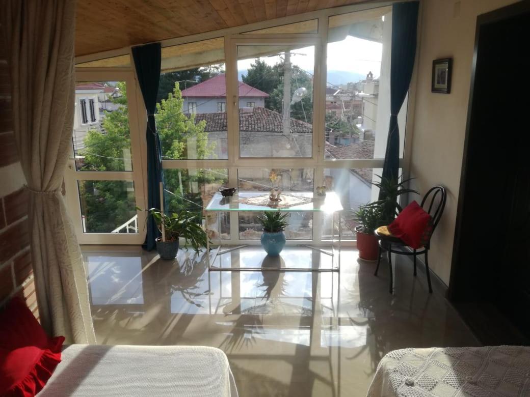 Cozy Loft Apartment Korce Bagian luar foto