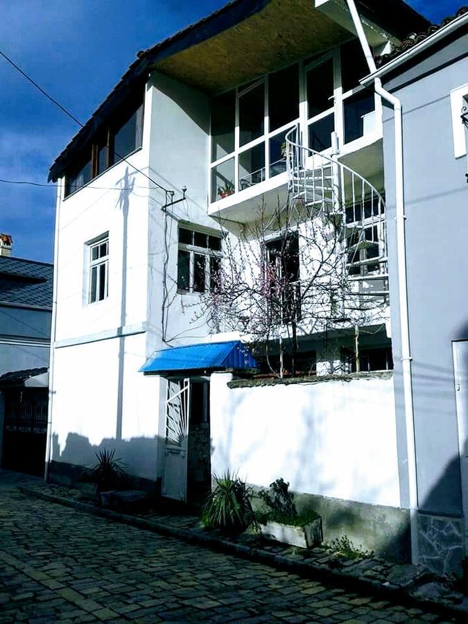 Cozy Loft Apartment Korce Bagian luar foto