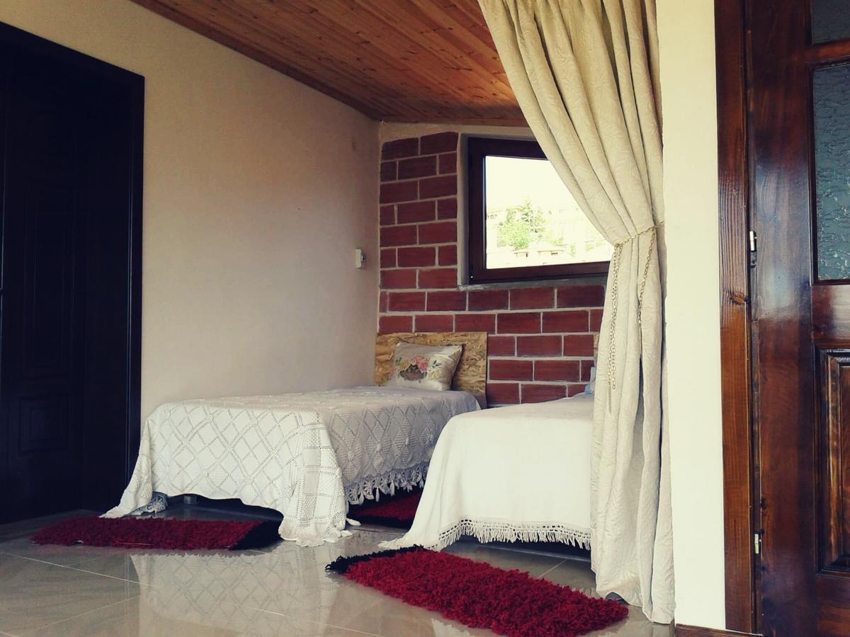 Cozy Loft Apartment Korce Bagian luar foto