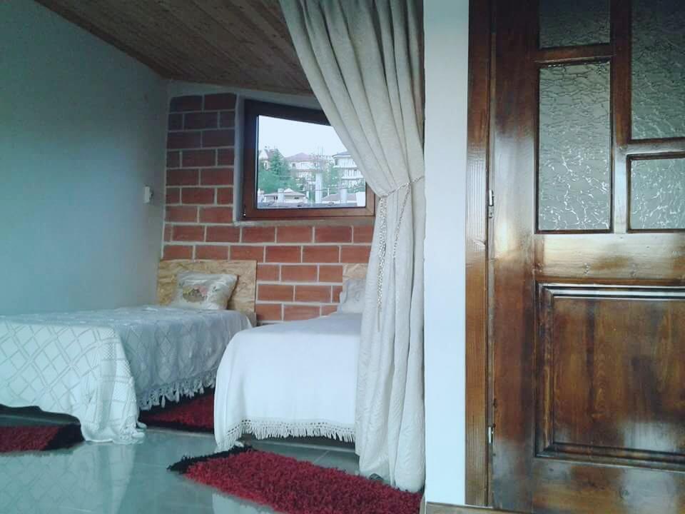 Cozy Loft Apartment Korce Bagian luar foto