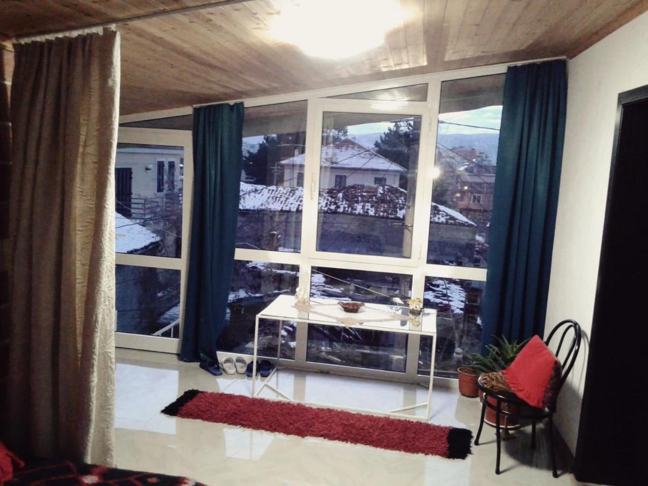 Cozy Loft Apartment Korce Bagian luar foto